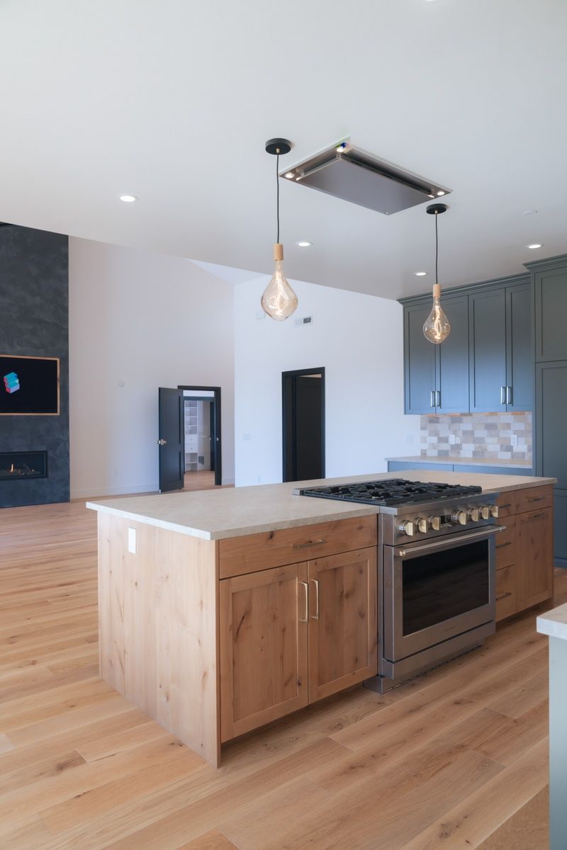 Alan Drive, Penngrove — bathroom — Sonoma Residential Services